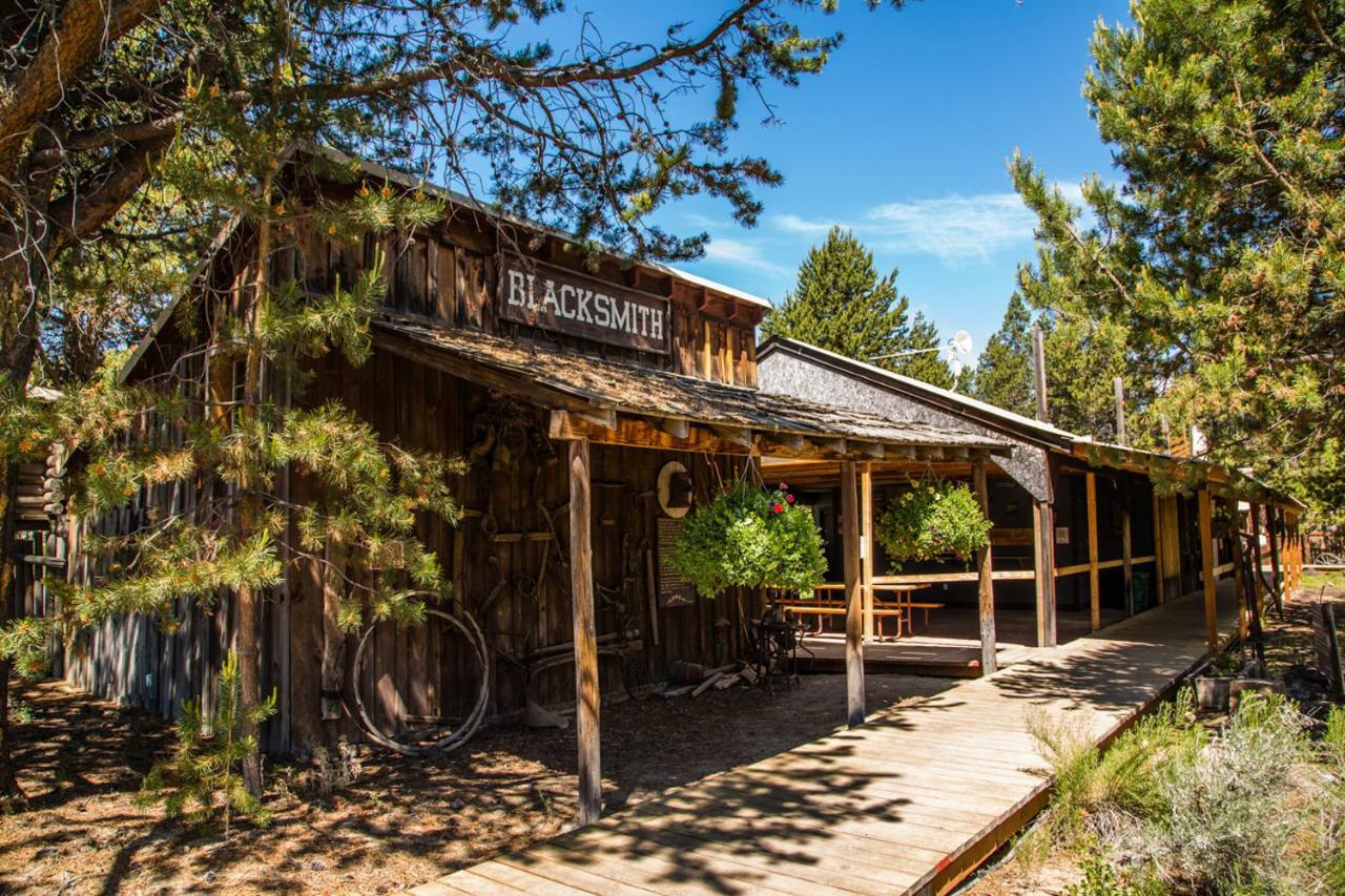 Bend-Sunriver Camping Resort 24 Ft. Yurt 12 Kültér fotó